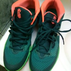 Kyrie 1s